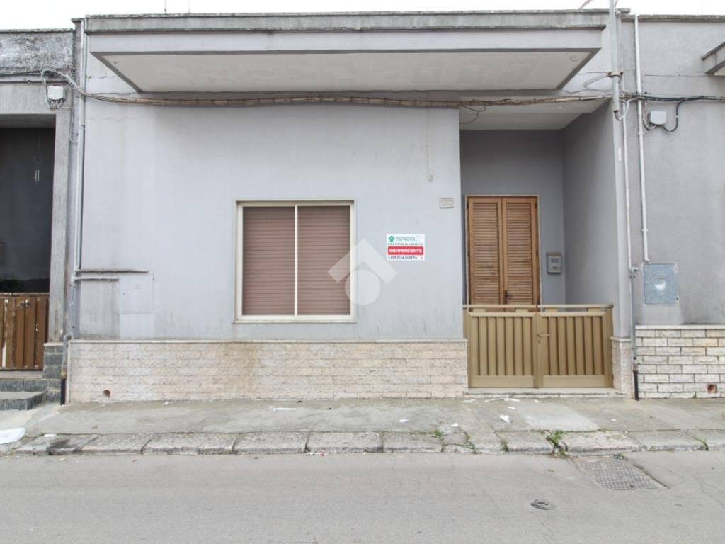 Casa indipendente a Brindisi in Via Stazione, 130 - Foto 4