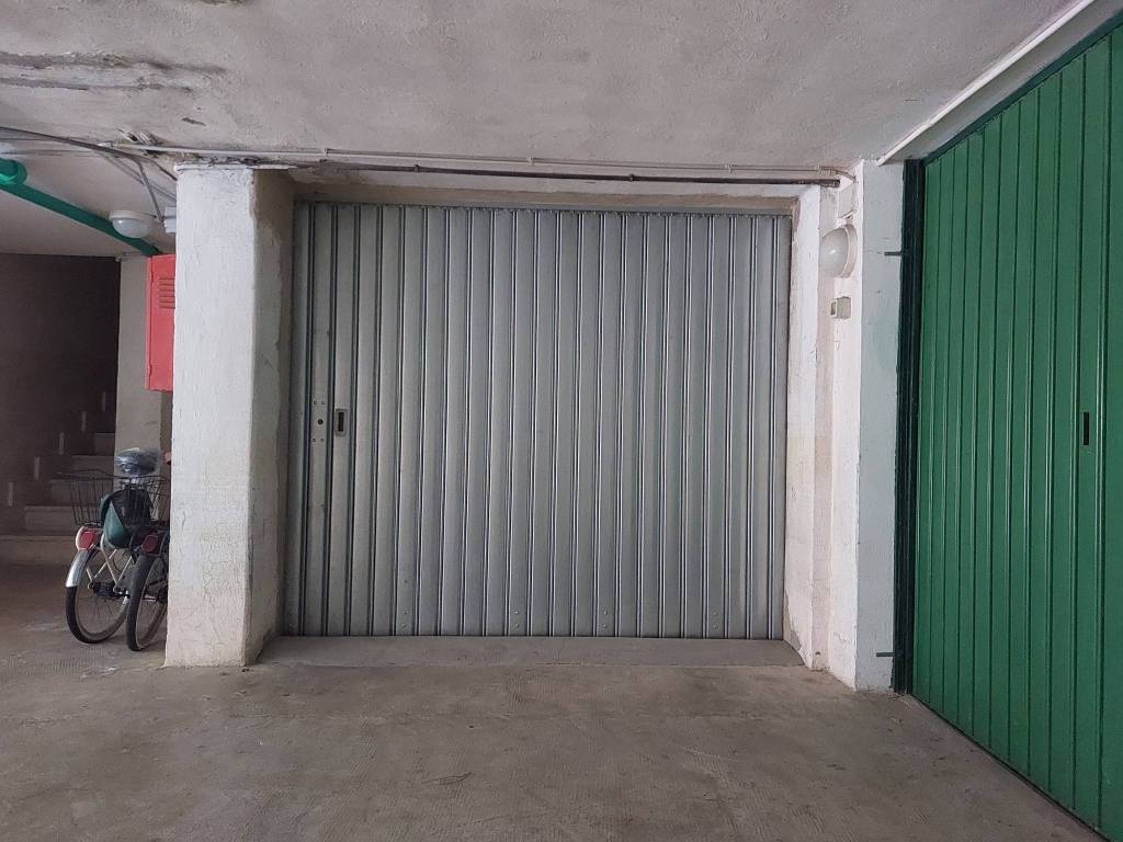 Box / garage a Diano marina in Via Generale Ardoino, 178 - Foto 4