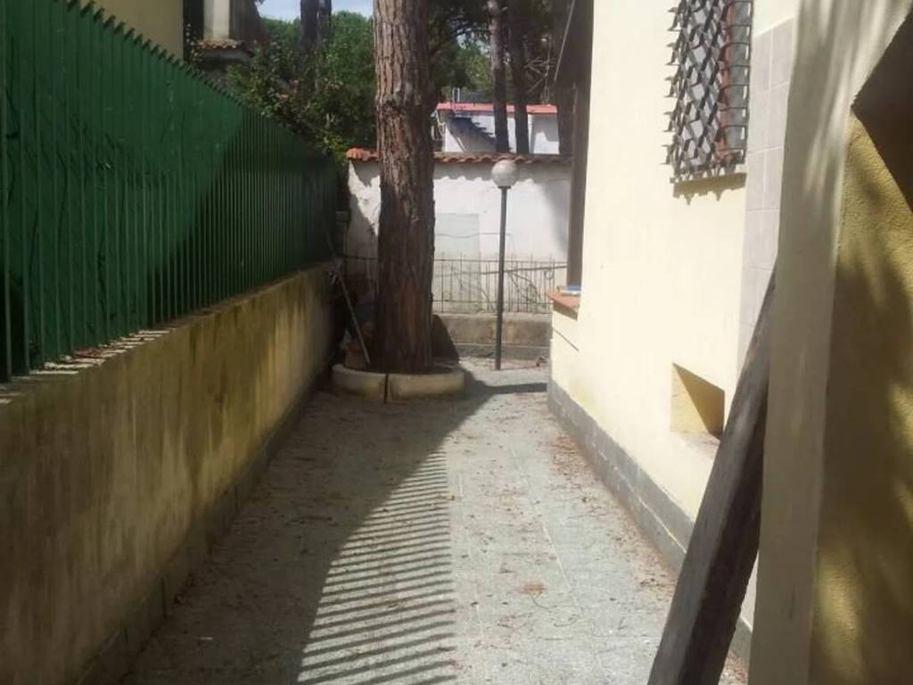Villa a Castel volturno in Viale Giorgio Vasari - Foto 5