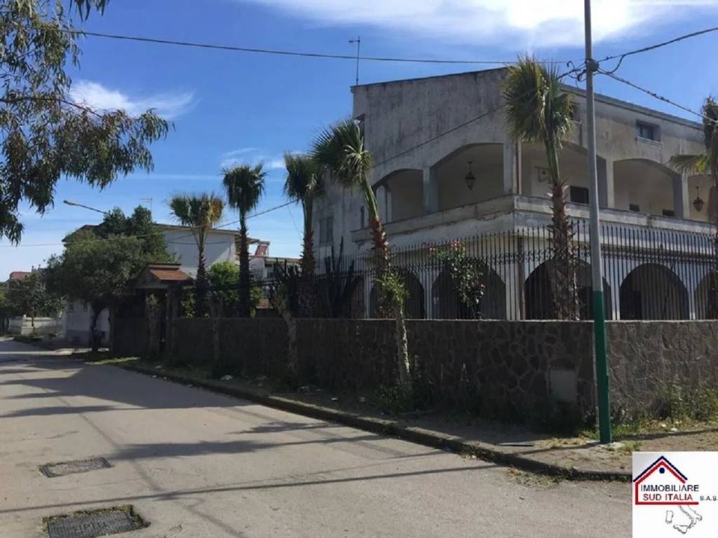 Villa a Castel volturno in Via D. Scarlatti - Foto 3