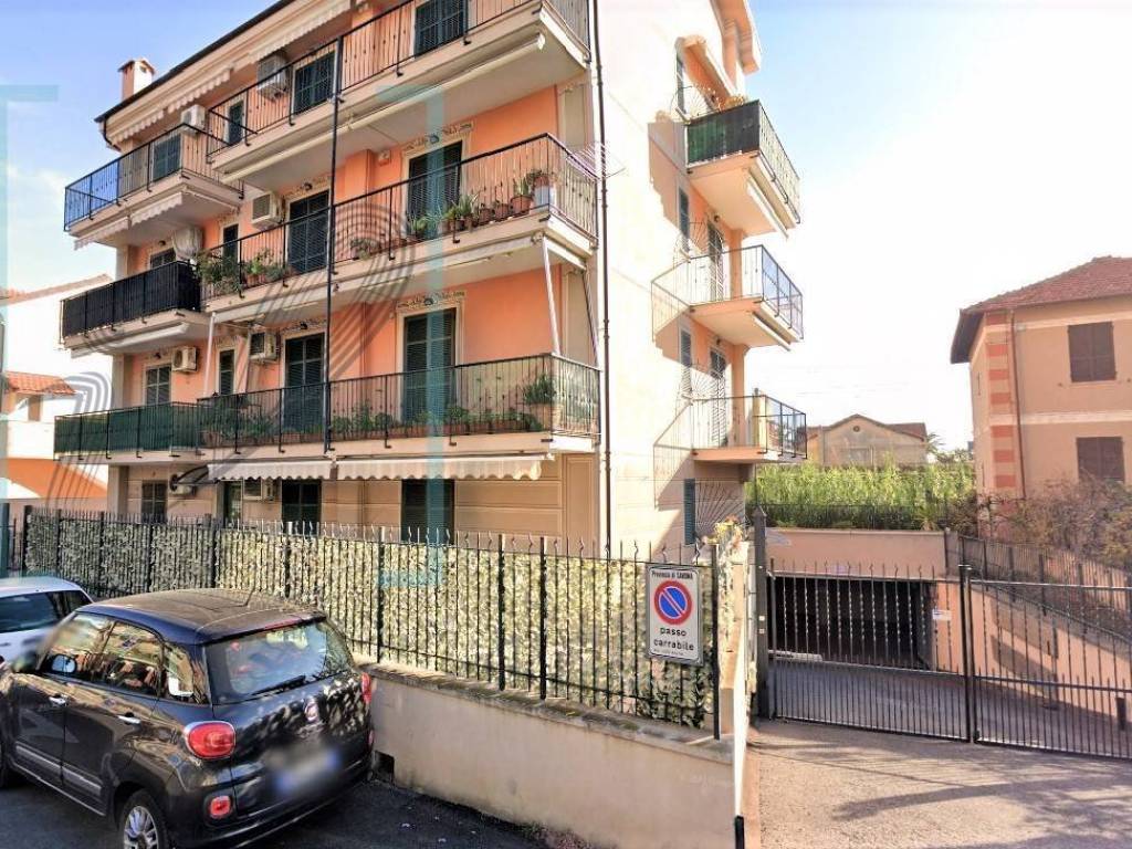 Box / garage a Ceriale in Via Aurelia, 65 - Foto 2