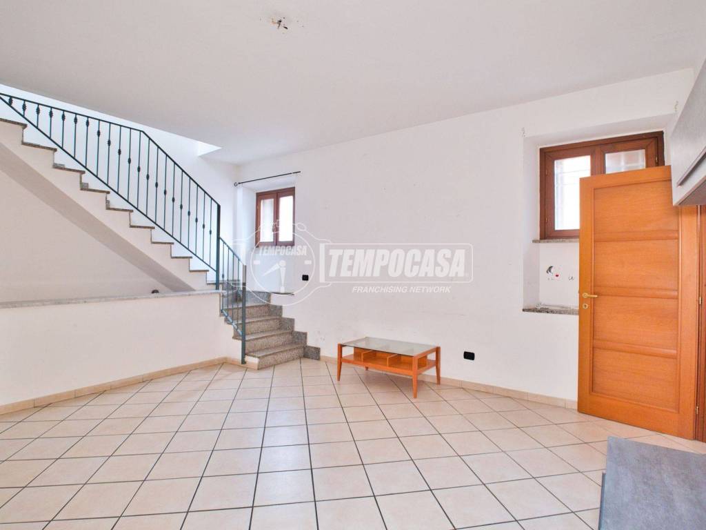 Casa indipendente a Cameri in Via Montimperiale - Foto 2