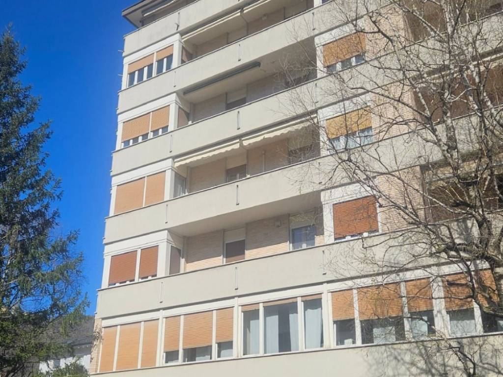 Appartamento a Como in Via Magenta, 21 - Foto 2