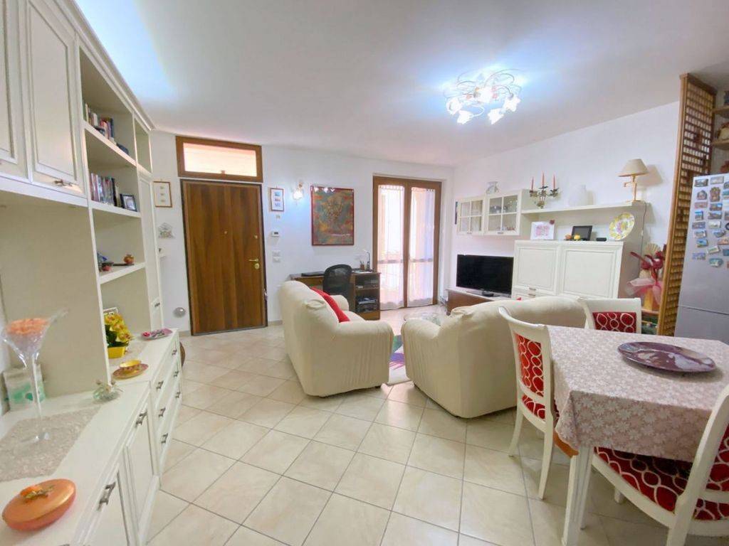 Appartamento a Città della pieve in Via Sardegna, 21 - Foto 3