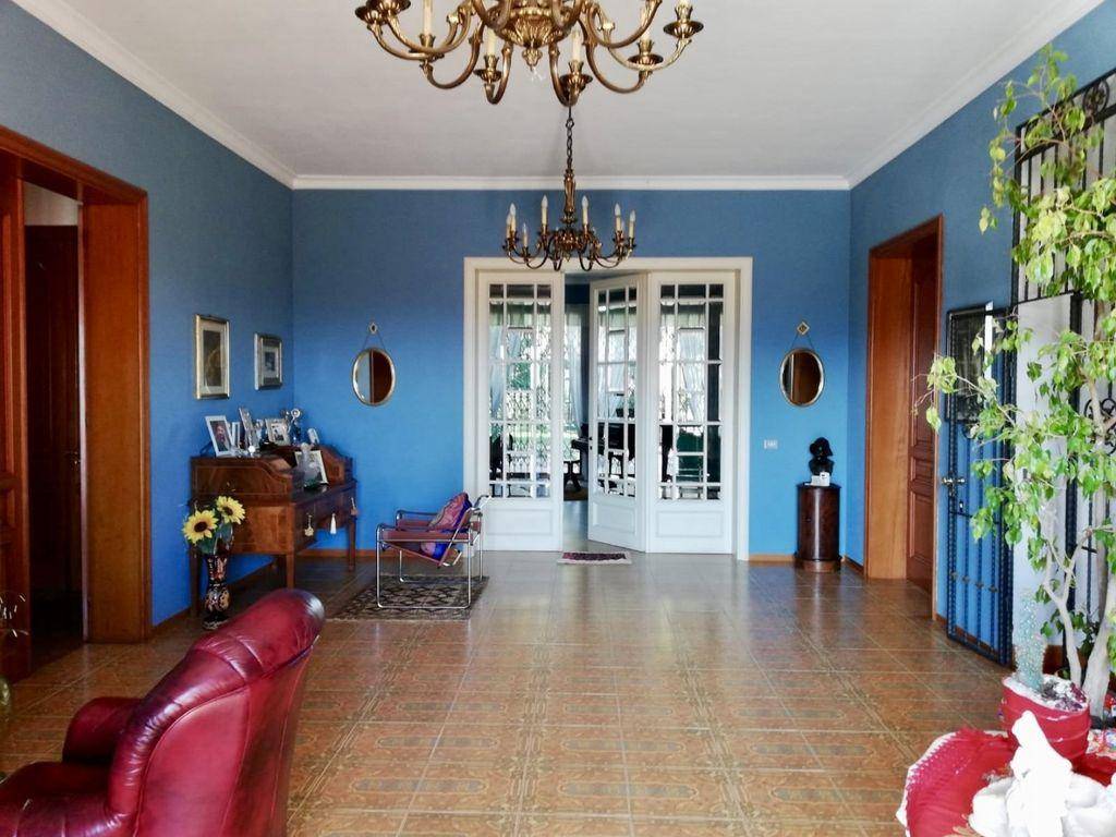 Villa a Castiglione del lago in Via XXV Aprile, 3 - Foto 5