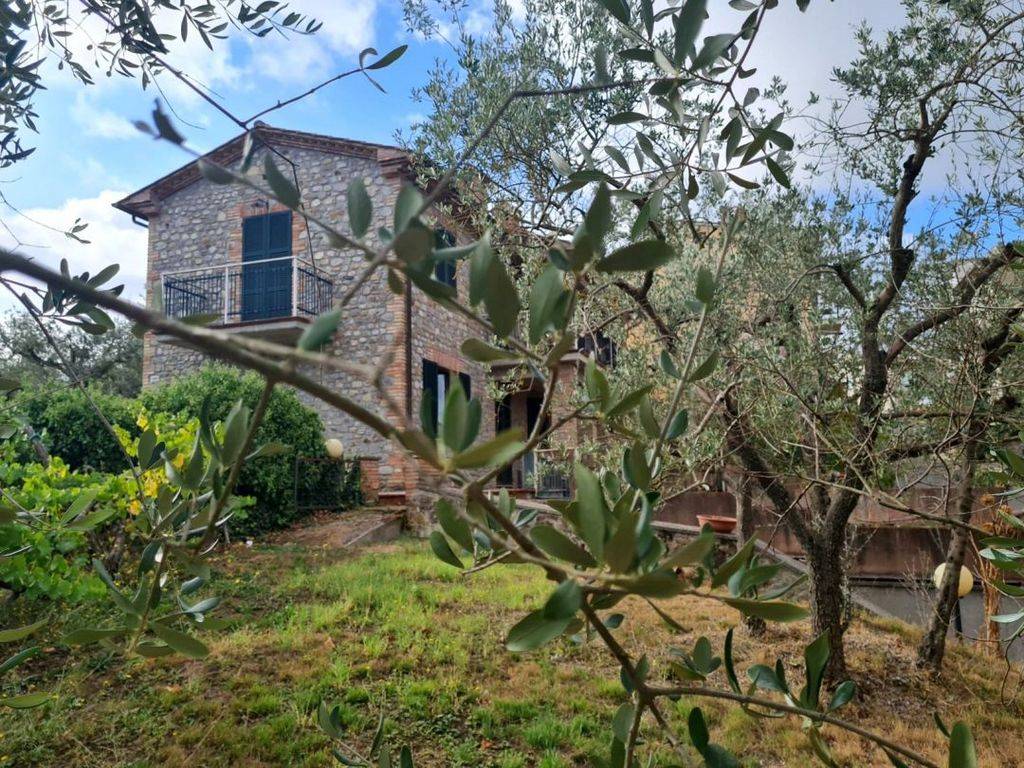 Villa a Fabro in Via di Fabro, 10 - Foto 2