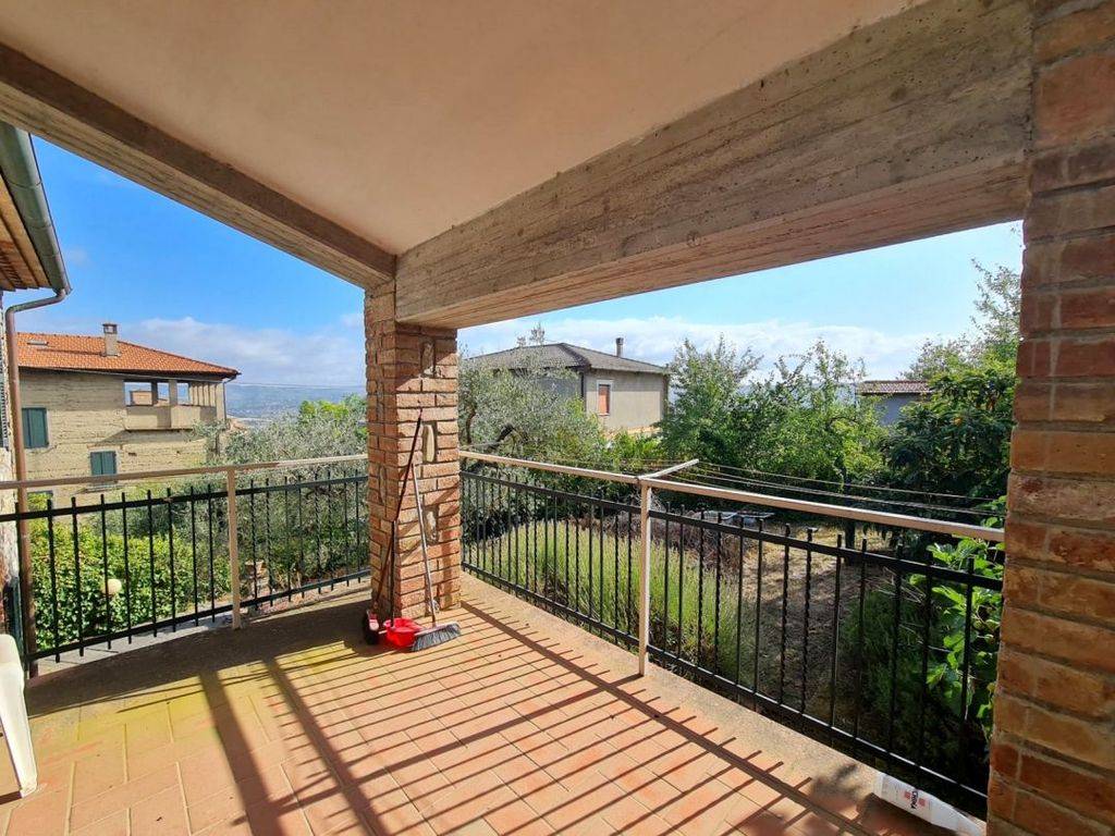 Villa a Fabro in Via di Fabro, 10 - Foto 4