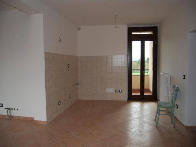 Appartamento a Castiglione del lago in Via di Castiglione del Lago - Foto 2