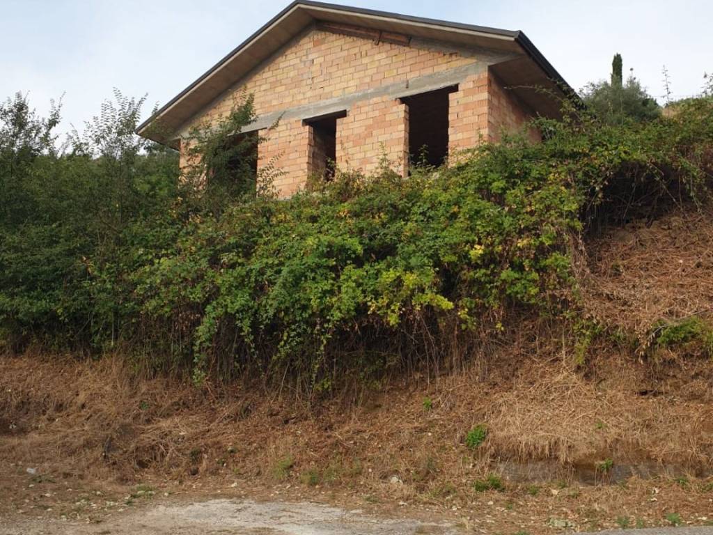 Villa a Ceccano in Via Badia - Foto 3