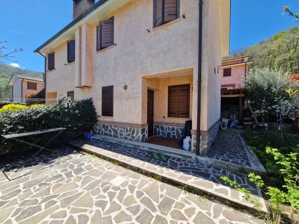 Villa a Rocca di botte in SP27a - Foto 4