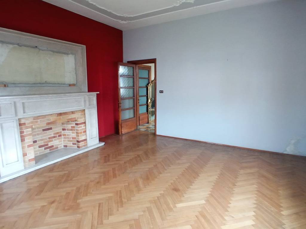 Casa indipendente a Gattinara in Viale Guglielmo Marconi, 43 - Foto 5