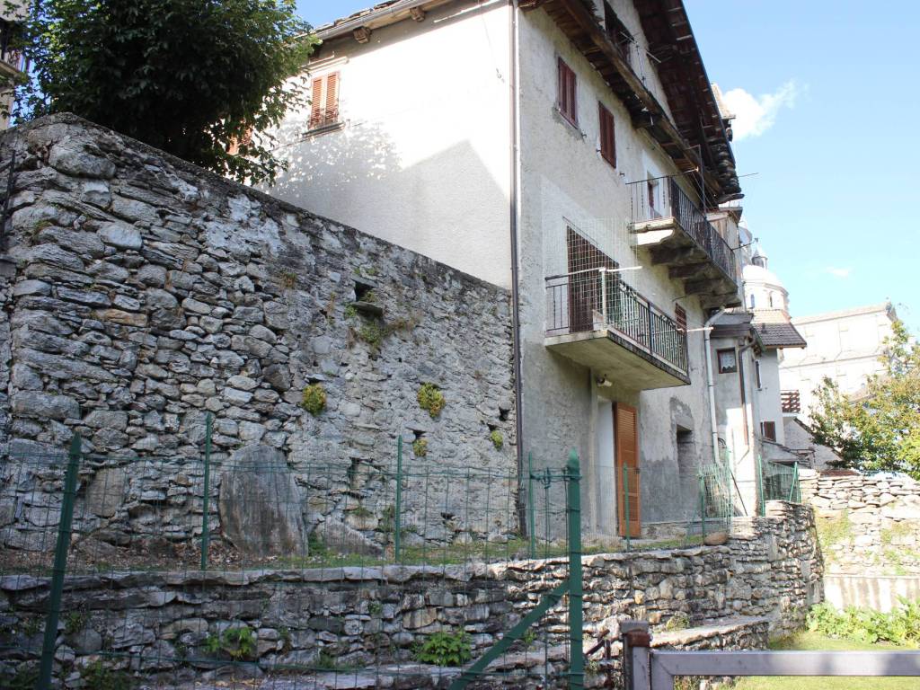 Casa indipendente a Re in Via Gabbio - Foto 2