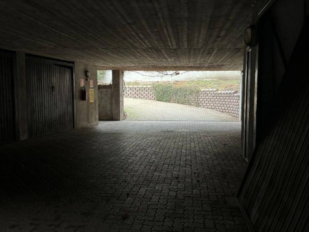 Box / garage a Besozzo in Via 25 Aprile - Foto 5