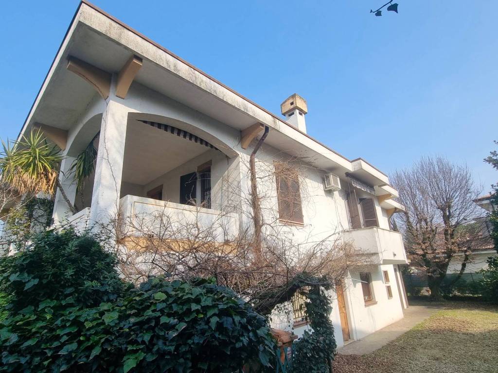Villa a Cremona in Via Brembo, 11 - Foto 3