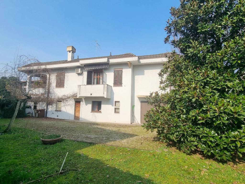 Villa a Cremona in Via Brembo, 11 - Foto 5
