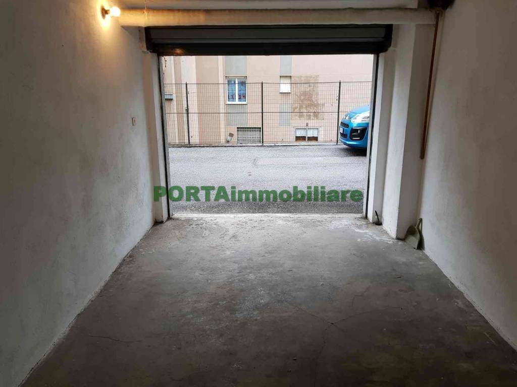 Box / garage a Savona in Via Genova, 17 - Foto 3