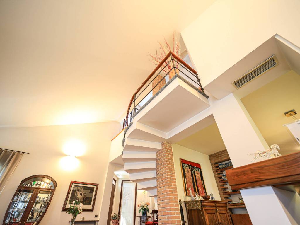 Villa a Merate in Via degli Alpin - Foto 4