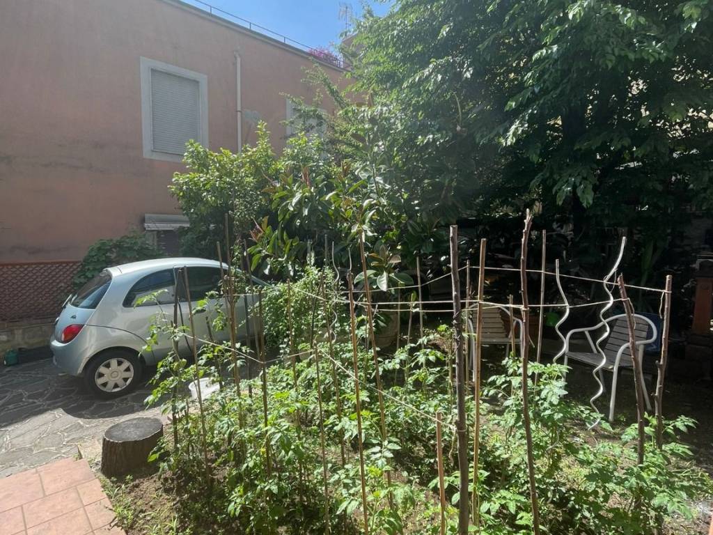 Casa indipendente a Salerno in Via Francesco Crispi - Foto 5