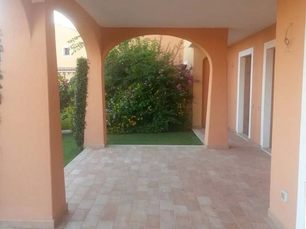 Appartamento a Arzachena in Via Li Scali S.N.C. - Foto 4