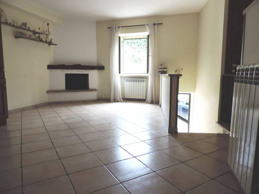 Appartamento a Fara in sabina in Via Santa Maria dei Santi, 15 - Foto 5