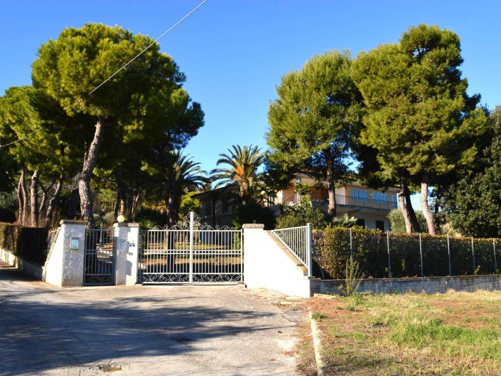 Villa a Fermo in Contrada Alberelli - Foto 3