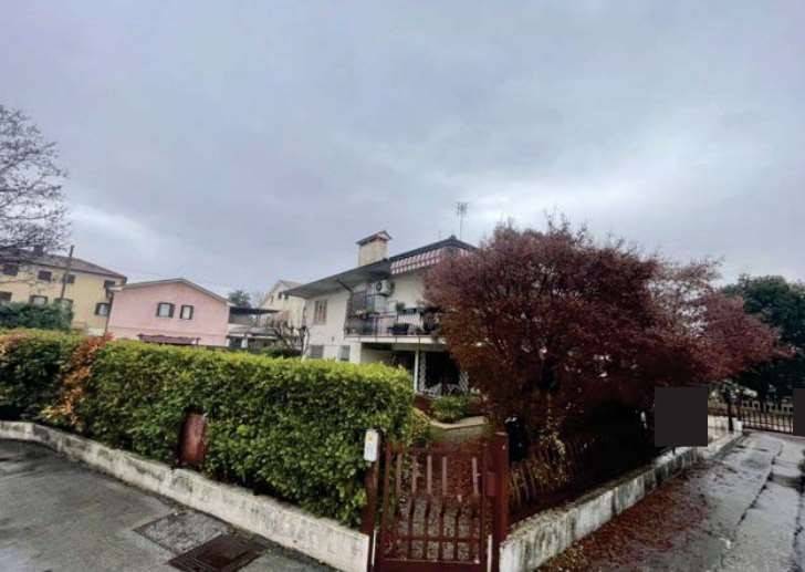 Appartamento a Montebelluna in Via Torresan - Foto 2
