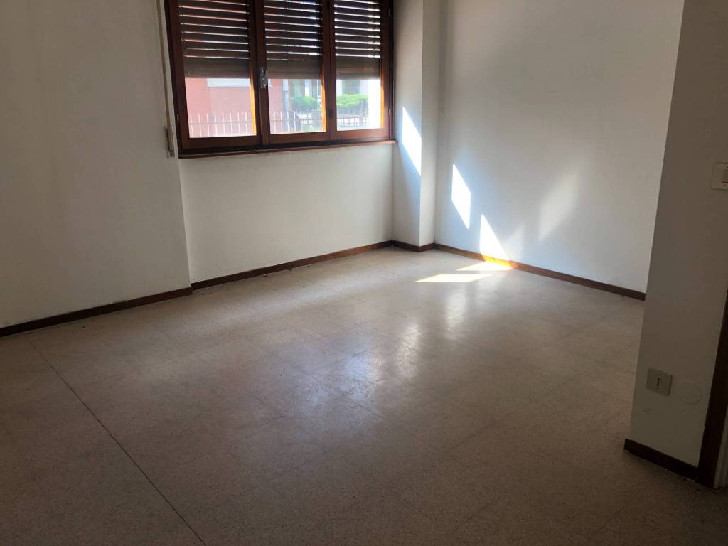 Appartamento a Sondrio in Via Emilio Bosatta - Foto 5