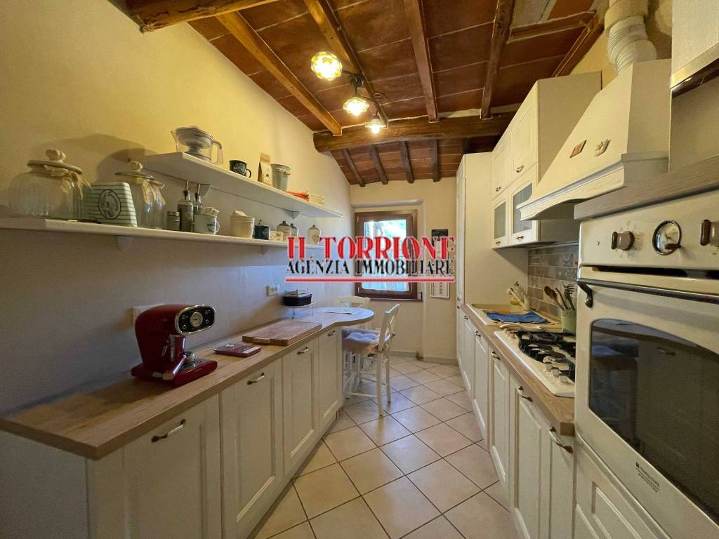 Appartamento a Pescia in Via Giuseppe Giusti - Foto 2