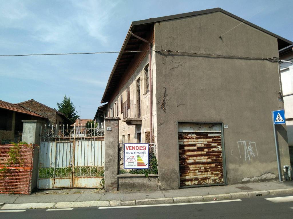 Casa indipendente a Marnate in Via Roma - Foto 2