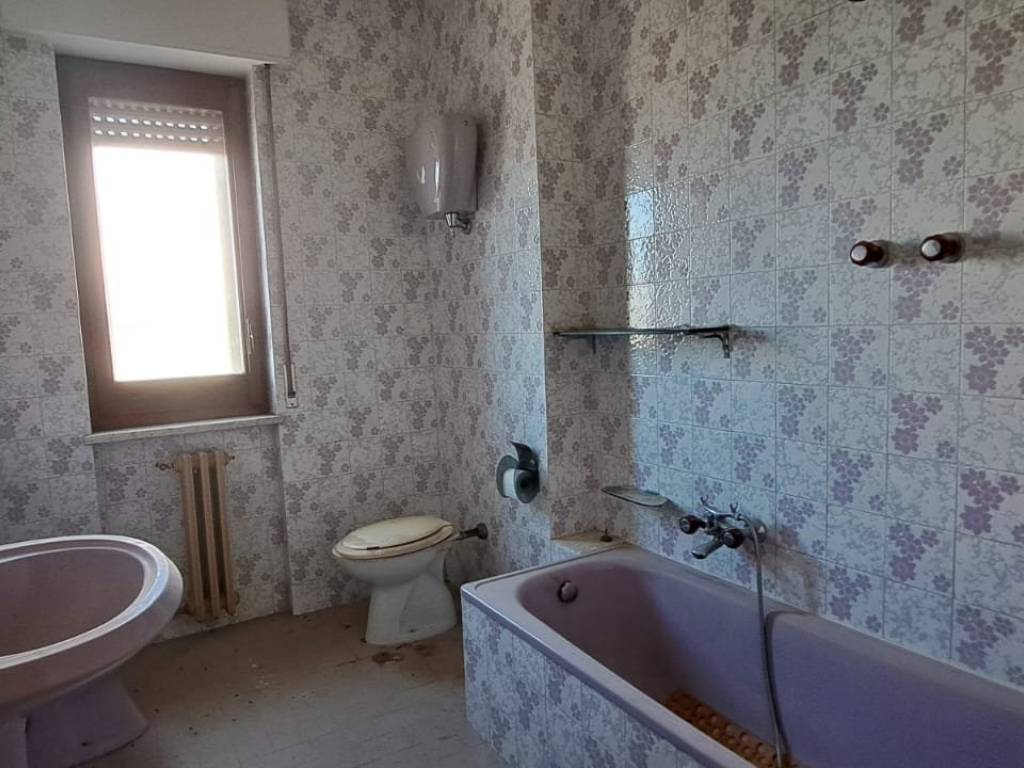 Appartamento a Vibo valentia in Viale Affaccio, 82 - Foto 5