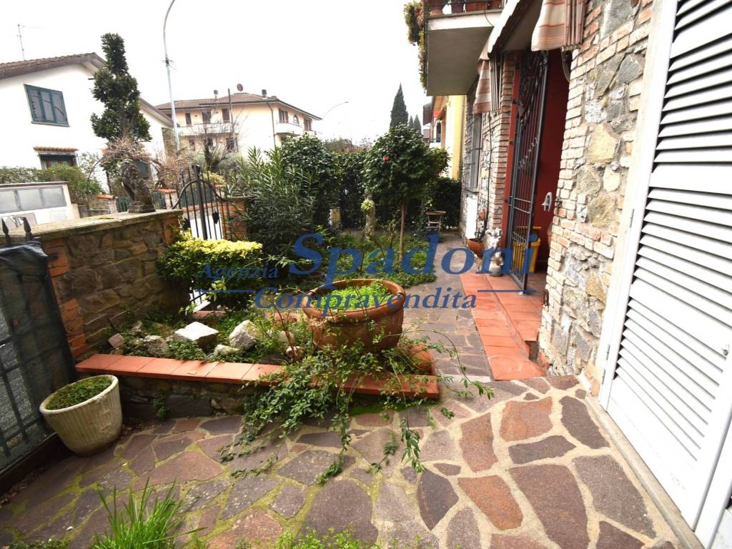 Villa a Massa e cozzile in Via Vangile, 15 - Foto 4
