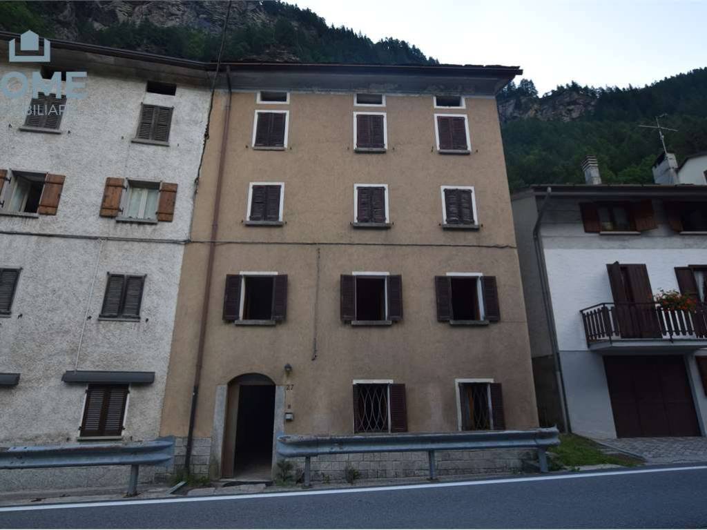 Casa indipendente a Campodolcino in Via Pietra, 27 - Foto 2
