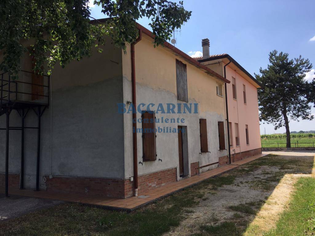 Casa indipendente a Cotignola in VIA BARBIANA, 35 - Foto 3
