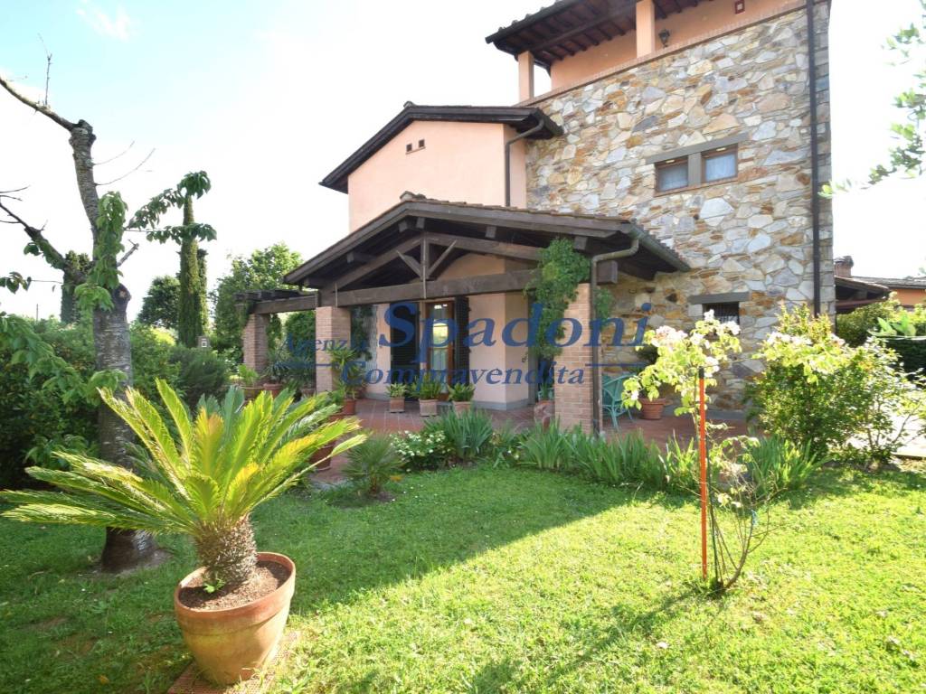 Villa a Buggiano in Via Bruno Buozzi, 13 - Foto 2