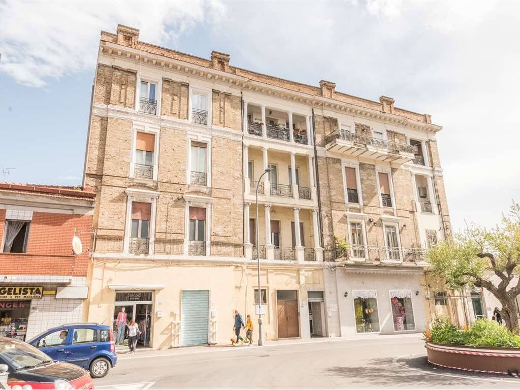 Appartamento a Montesilvano in Corso Umberto , 65 - Foto 2