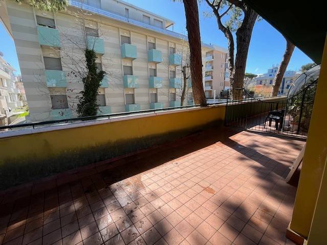 Appartamento a Riccione in Viale Gioacchino Rossini - Foto 2