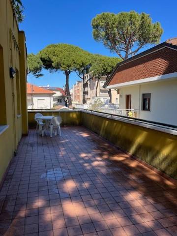 Appartamento a Riccione in Viale Gioacchino Rossini - Foto 3