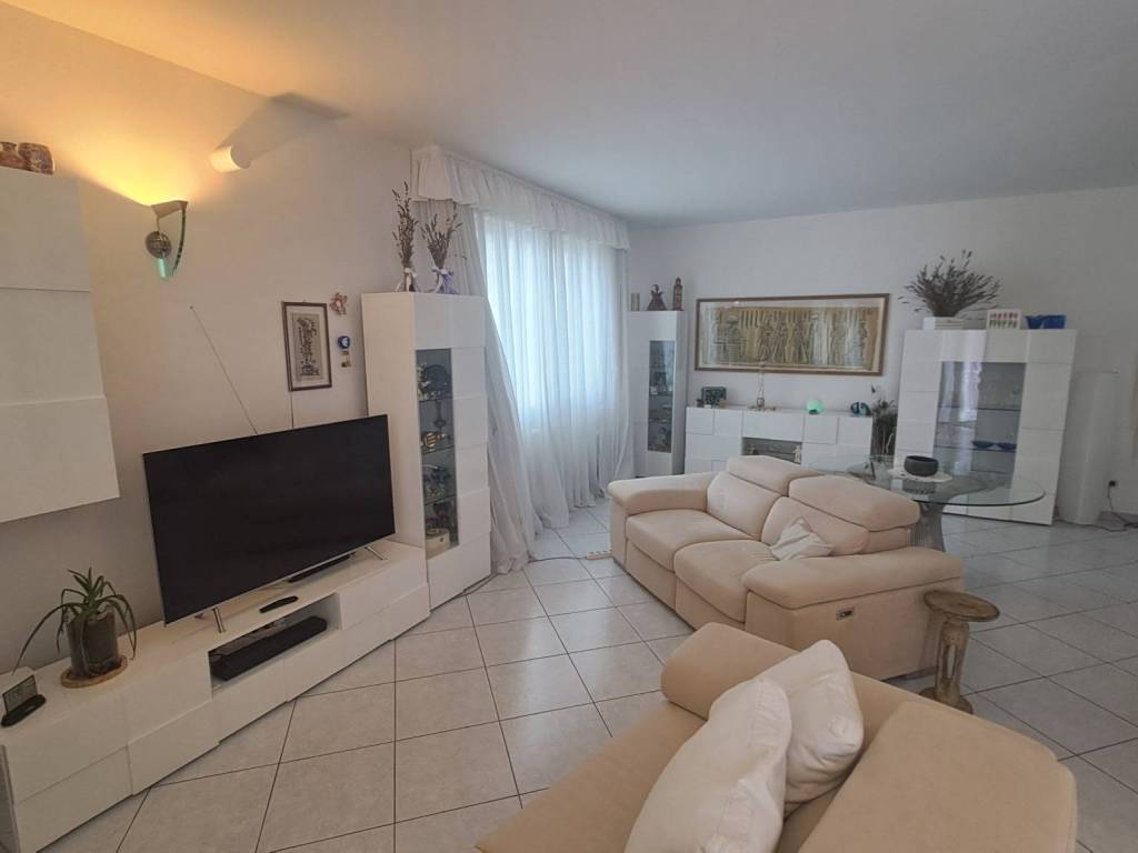 Villa a Granarolo dell'emilia in Via del Passo, 9 - Foto 4