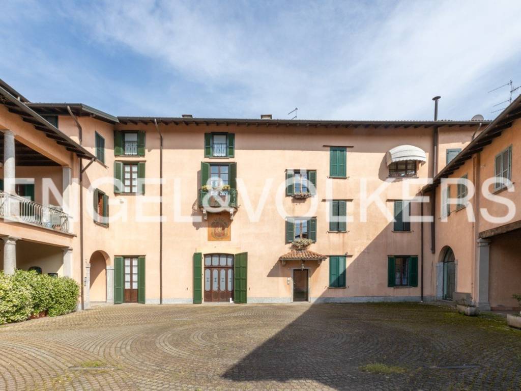 Appartamento a Besozzo in Via Luigi Roncari, 9 - Foto 2