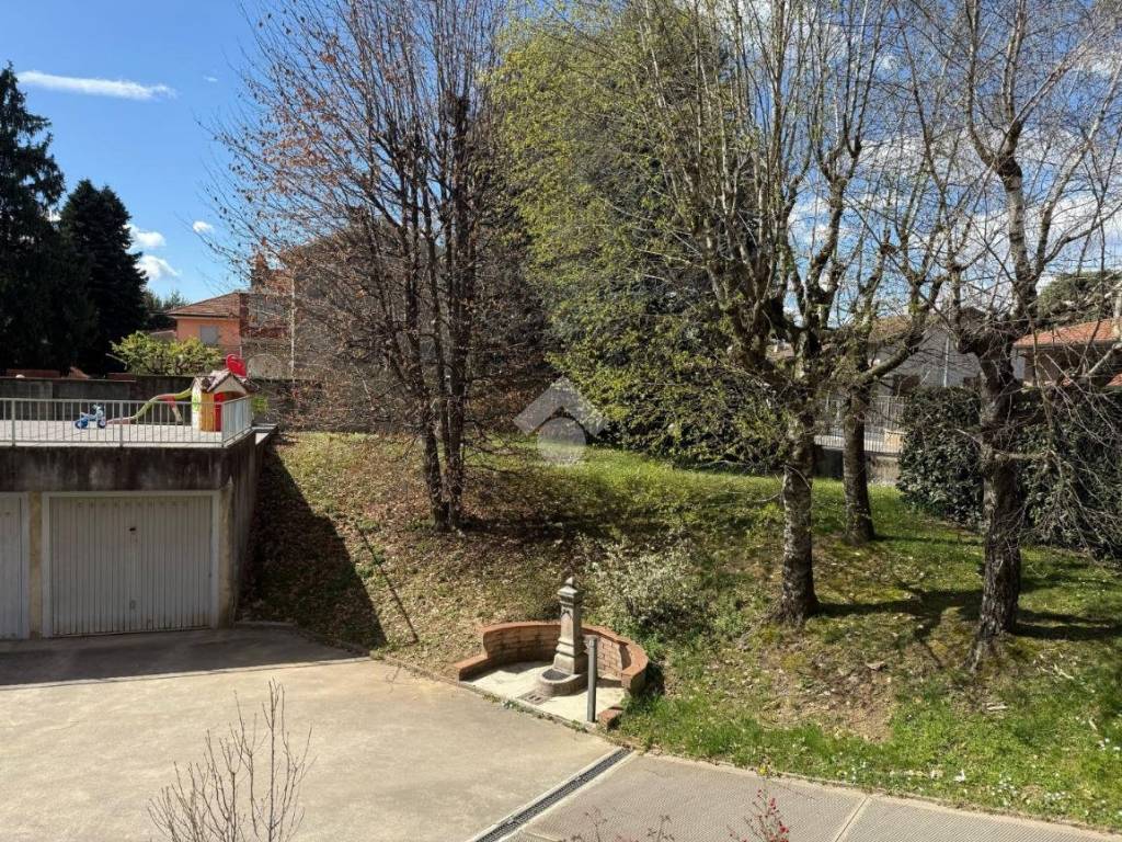 Appartamento a Lazzate in Via Vittorio Veneto, 6 - Foto 4