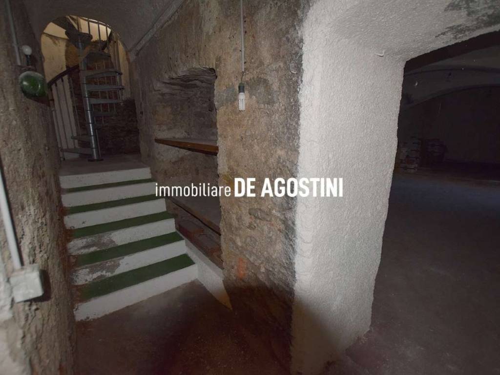 Box / garage a Arona in corso Liberazione 81 - Foto 3