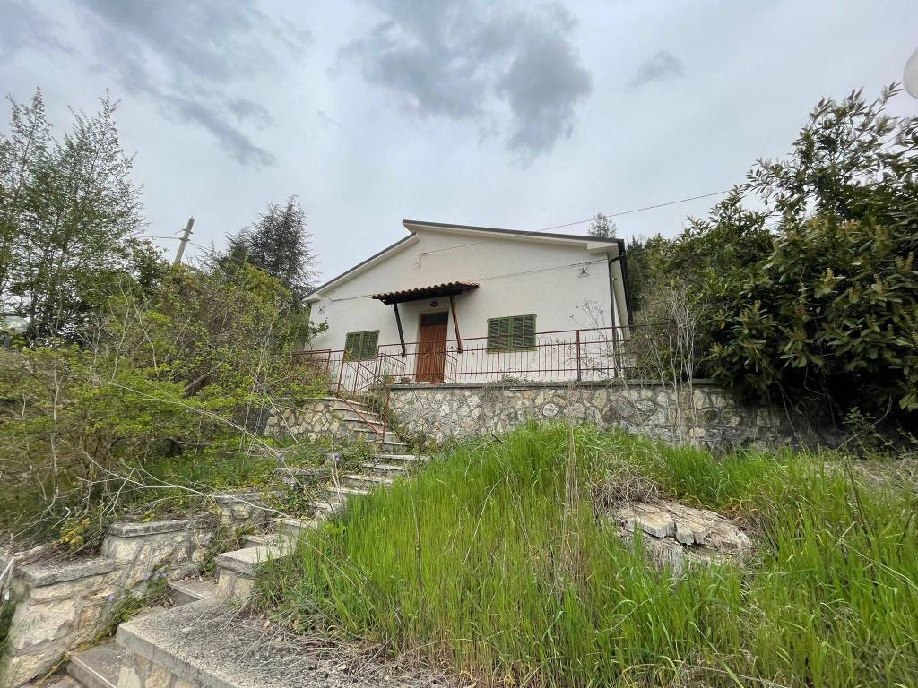 Villa a Acciano in Via Aterno - Foto 2