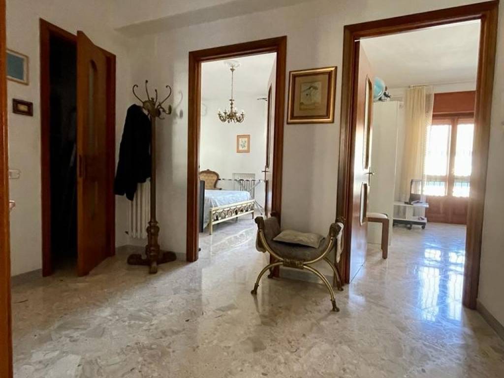 Appartamento a Taranto in Via Zara, 95 - Foto 2