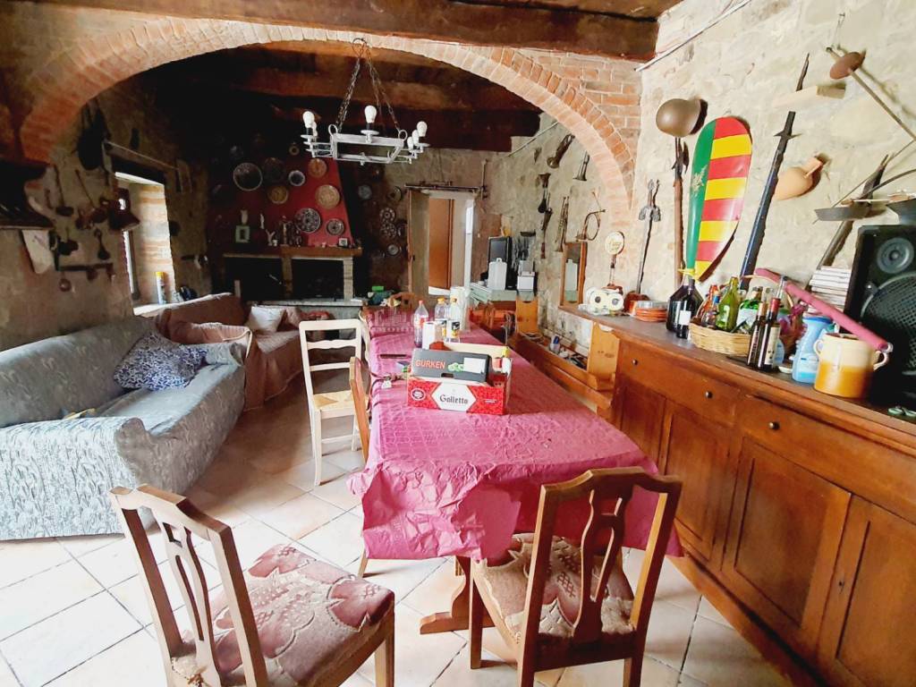 Rustico / casale a Roccafluvione in STRADA OSOLI, 12 - Foto 2