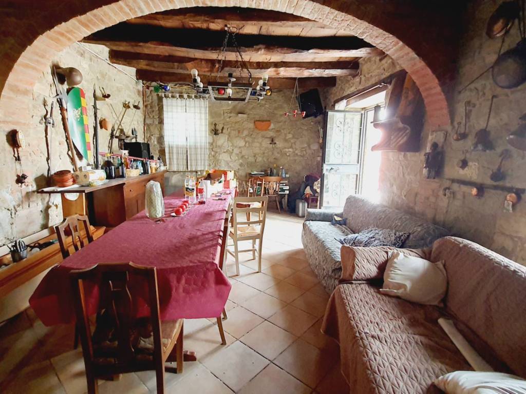 Rustico / casale a Roccafluvione in STRADA OSOLI, 12 - Foto 3
