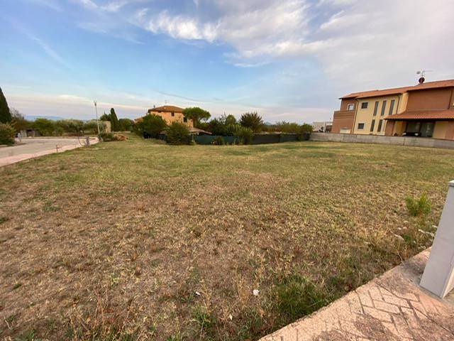 Terreno a Castiglione del lago in Via Enrico Fermi - Foto 4