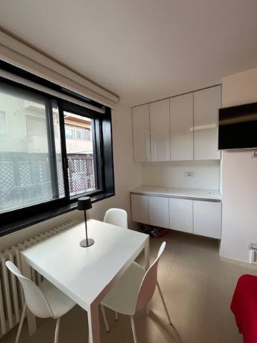 Appartamento a Riccione in Viale Francesco Rismondo - Foto 2