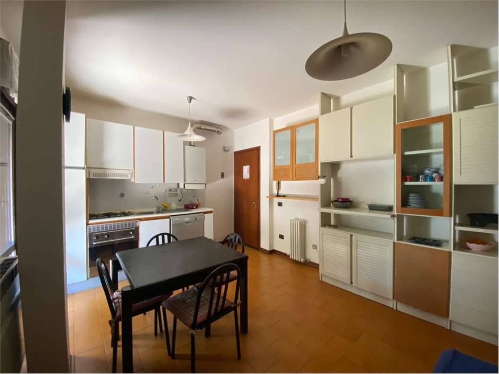 Appartamento a Reggio emilia in Via Enrico Ferri - Foto 2