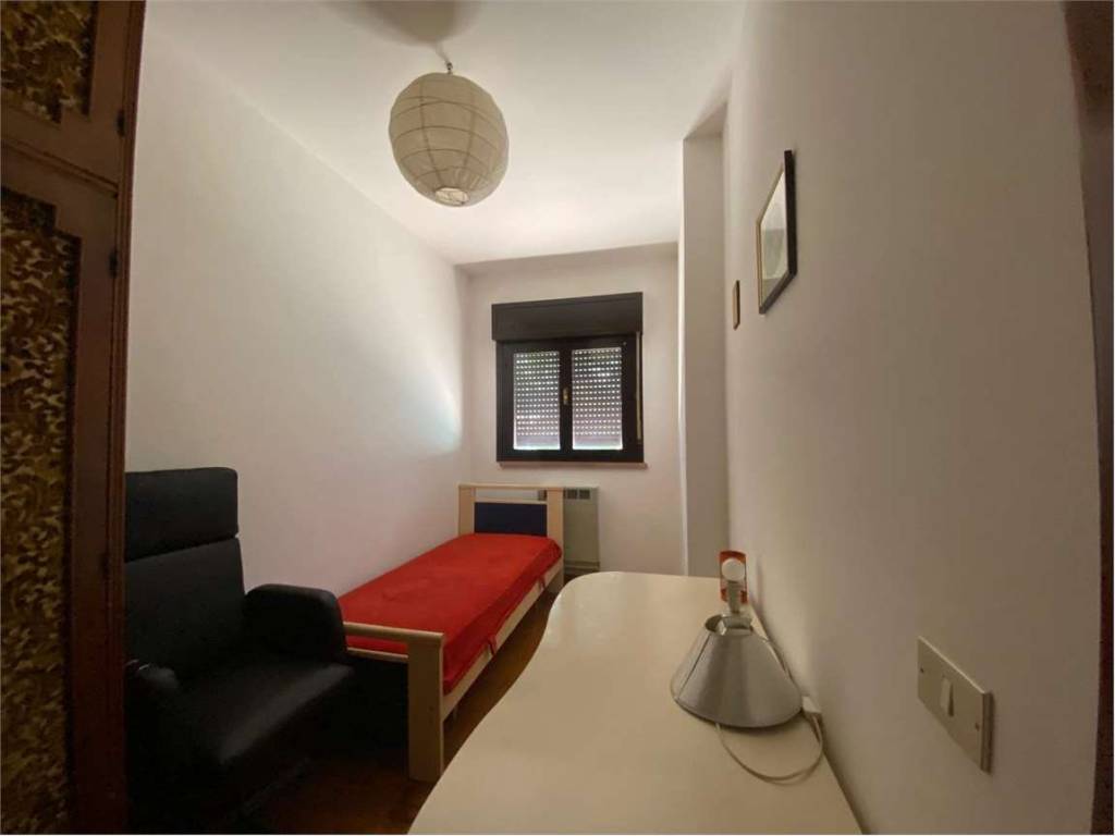 Appartamento a Reggio emilia in Via Enrico Ferri - Foto 5