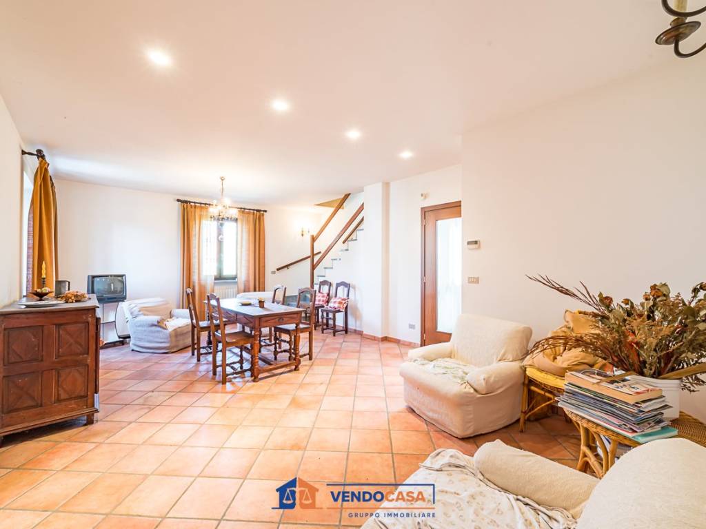 Villa a Bra in Strada Fontana Operti - Foto 3